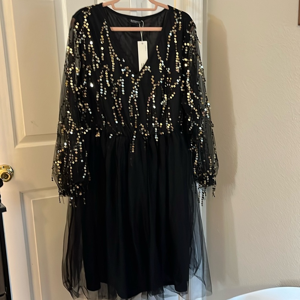 Nwt Bloomchic Sequim Mesh Patchwork Tassle Midi D… - image 1